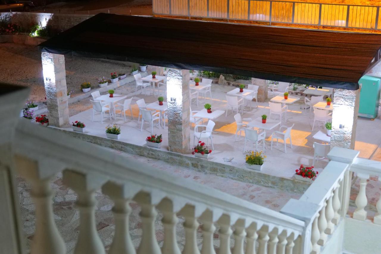Villa Josana Sarandë 외부 사진